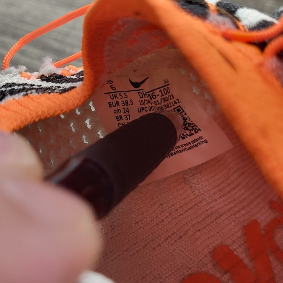 Nike ISPA Mindbody Koi Fish Men's Size 6 Lightweight Comfort Shoes - Picture 10 of 10